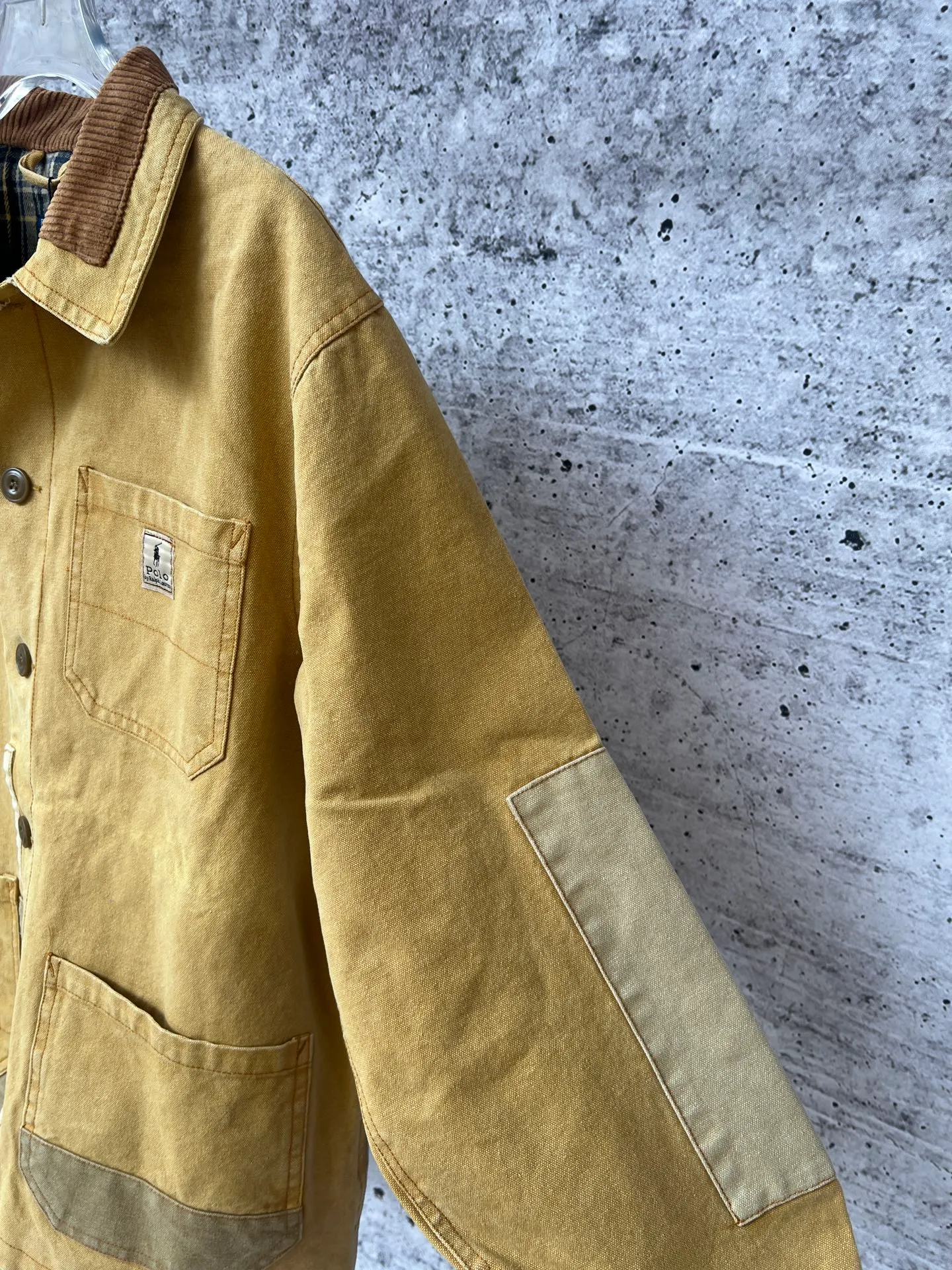 P530 Ralph Lauren Chinese and Cuban style workwear patchwork jacket for men and women. The entire garment is spliced ​​with fabrics in multiple places. The complex craftsmanship details are clear at a glance. The craftsmanship restores the original product. Washing of ready-to-wear garments adds texture. The loose-fitting khaki color is the first choice for autumn matching.